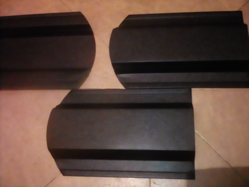 Трапецієподібний штакетник на паркан завширшки 113 мм двосторонній чорний 9005 матовий.